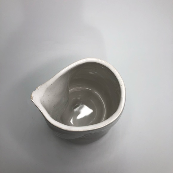 Four Chairs 6 Inch Ceramic White Vase - Picture 4 of 6